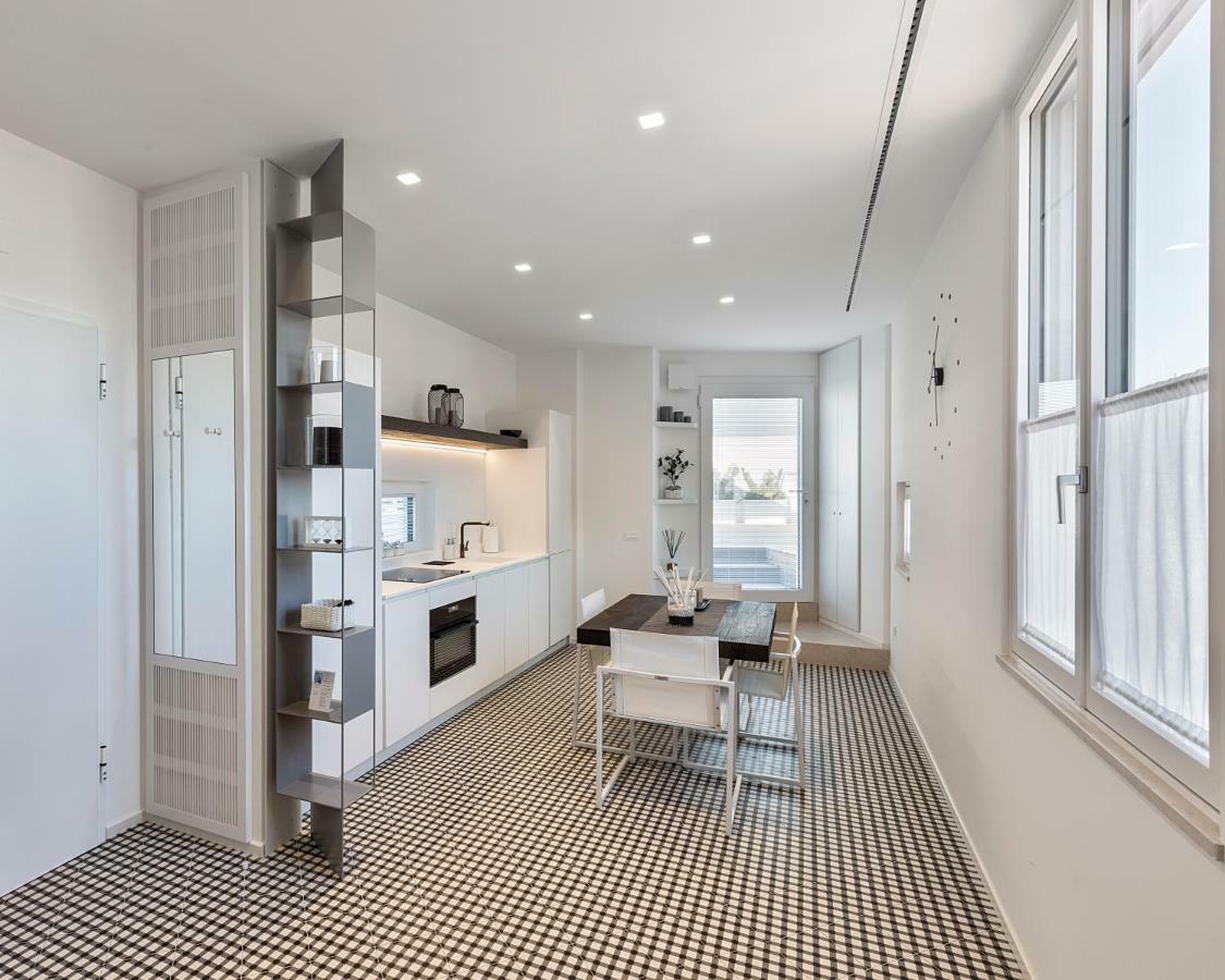 Attico Sul Porto Antico Apartment Monopoli Bagian luar foto
