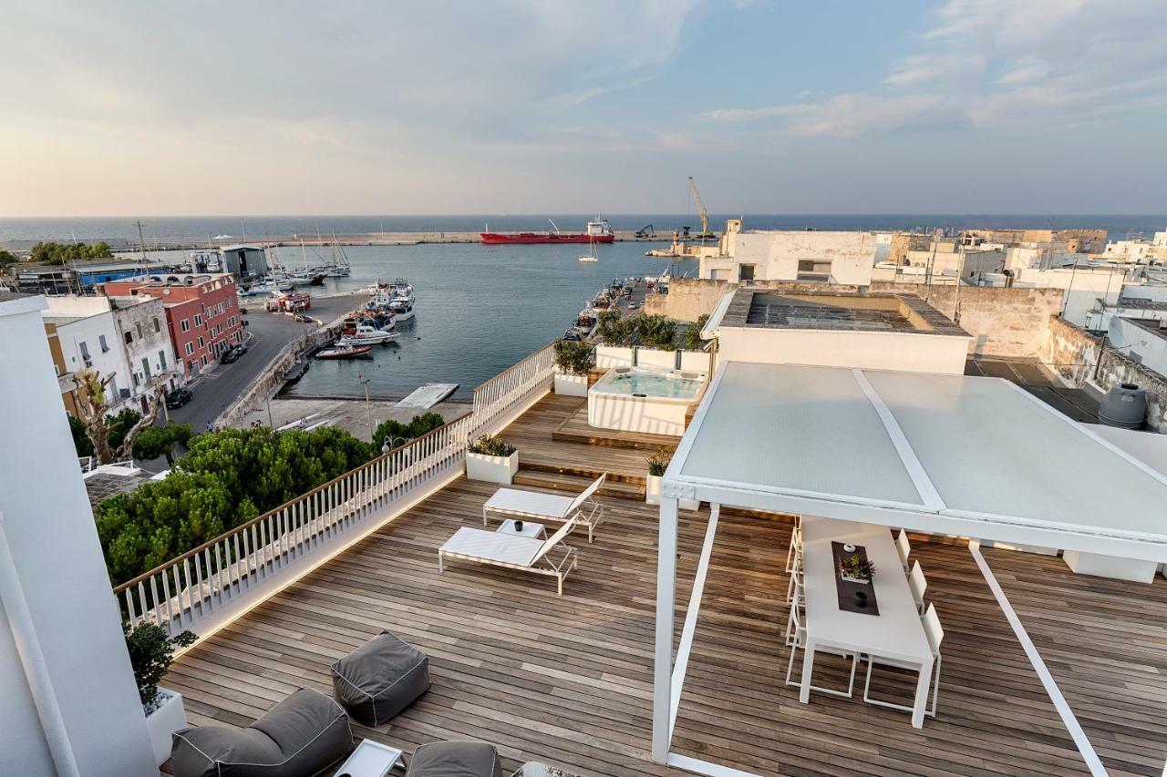 Attico Sul Porto Antico Apartment Monopoli Bagian luar foto